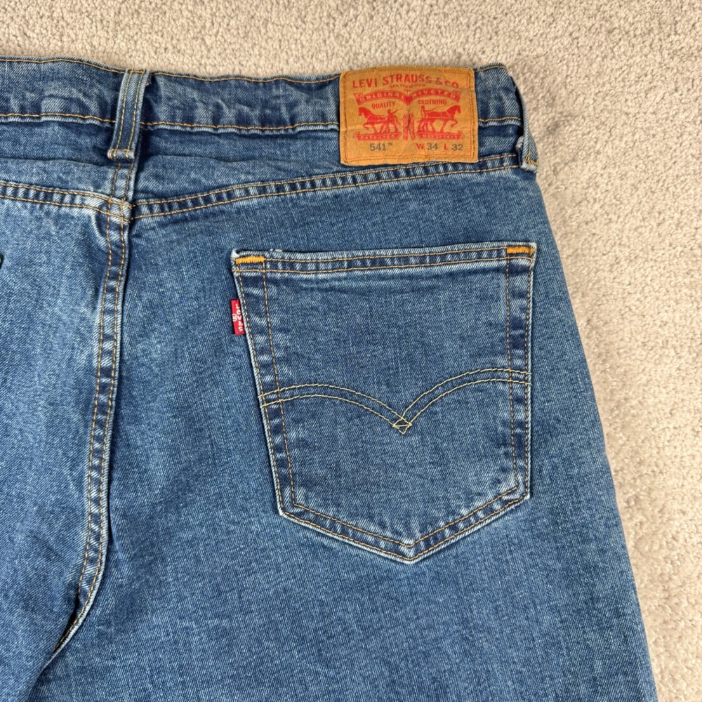 Levi's 541 Athletic Taper Jeans Mens 34x31 Blue Denim WaterLess Stretch Casual